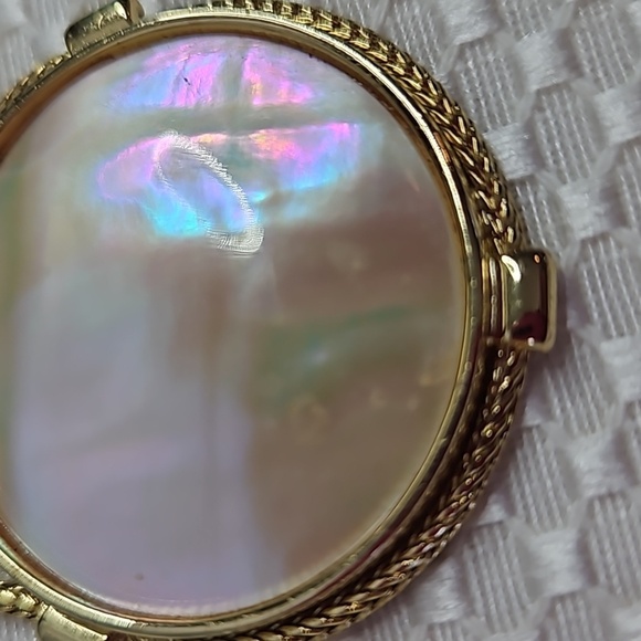 WHITING AND DAVIS GOLDTONE ROUND PEARL ESSENCE NECKLACE - Picture 7 of 8